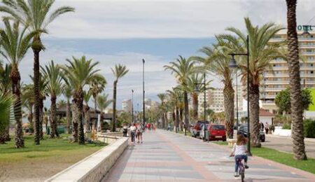Torremolinos logra la bandera Ecoplayas para Playamar y renueva las de Los Álamos y Carihuela
