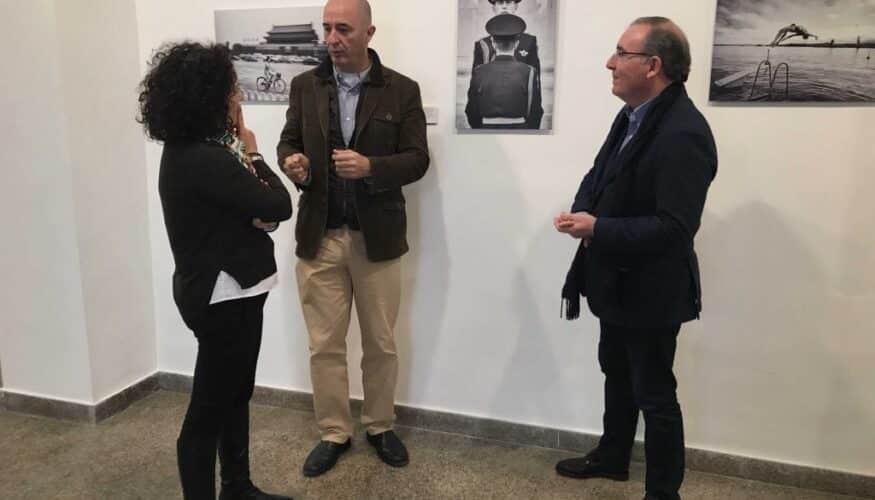 La Fundación Unicaja y Escuela Nómada acercan la fotografía a mayores, jóvenes y colectivos vulnerables de Málaga