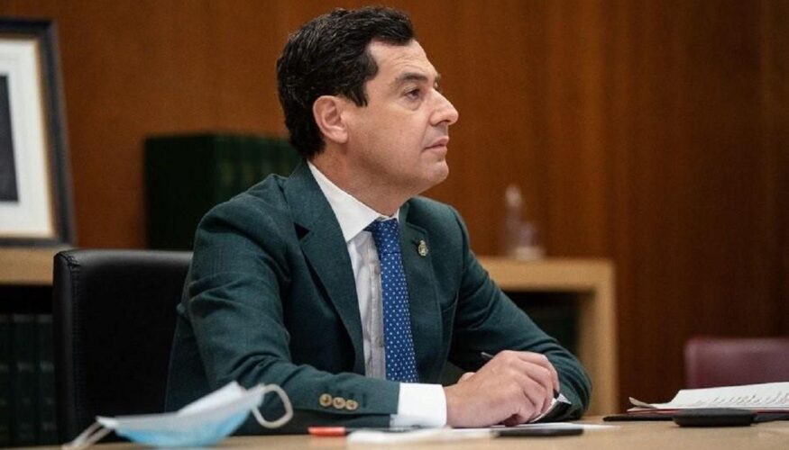 El presidente de la Junta de Andalucía, Juanma Moreno, ha condenado el crimen machista de Vélez-Málaga y apela a la unidad para avanzar en concienciación