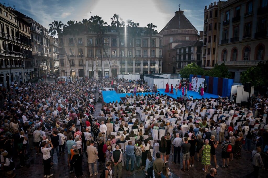 PASARELA DE LAS PERSONAS MAYORES DE MÁLAGA