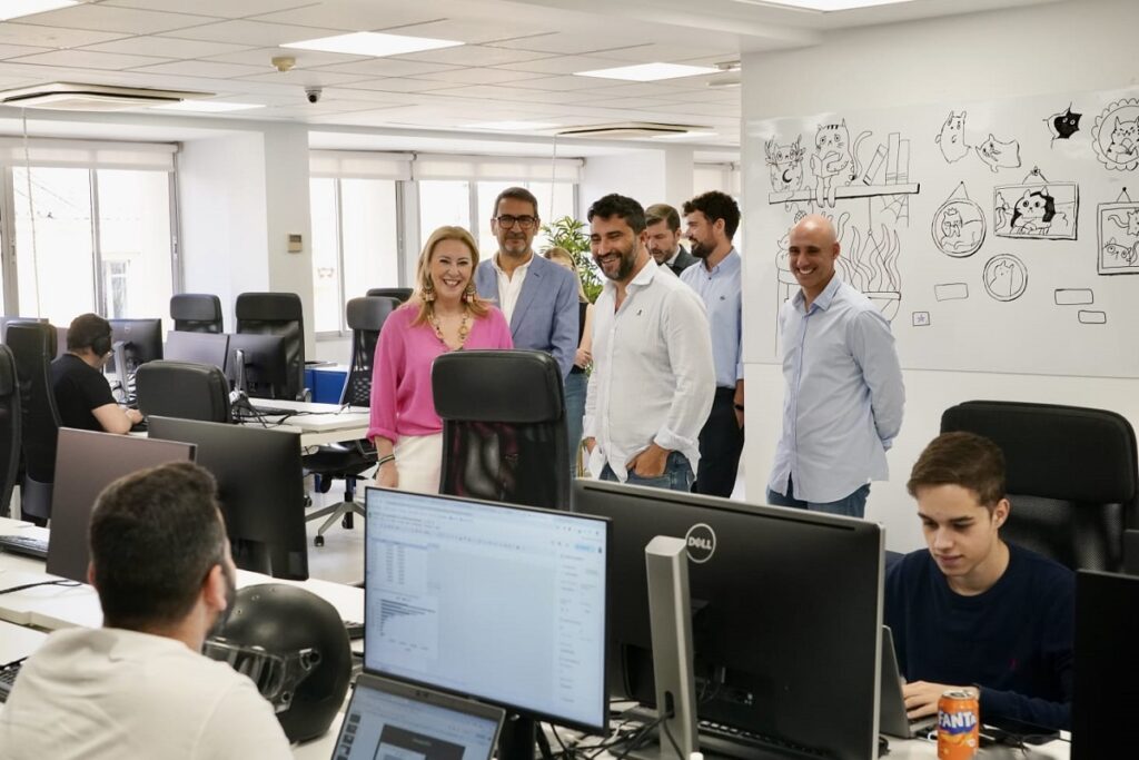 Carolina España subraya el potencial de Freepik, “todo un ejemplo de cómo convertir una buena idea en un proyecto de éxito”