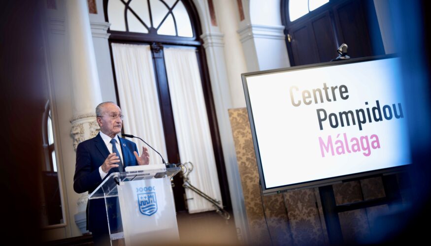 El Ayuntamiento renueva su acuerdo con el Centre Pompidou, que estará en Málaga al menos hasta 2035