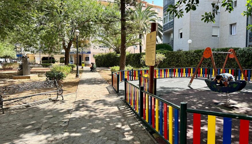 El Ayuntamiento de Fuengirola remodelará el Parque de Los Futbolistas con más vegetación y nuevos juegos infantiles