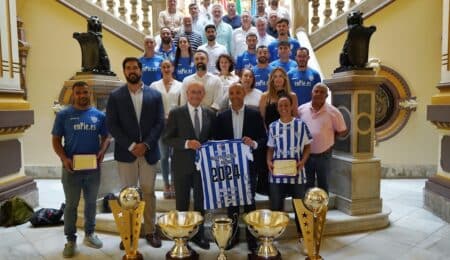 Recepción del ‘Club Deportivo enPie Málaga’ de fútbol playa