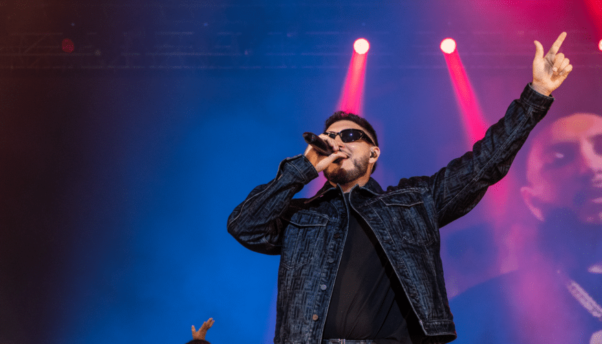 ESPECIAL FOTOGRÁFICO OMAR MONTES ‘SALTA AL RING’ DE STARLITE OCCIDENT Y PONE A BAILAR AL AUDITORIO CON HITS COMO “EL PANTALÓN”, “LA SEVILLANA” O “ALOCAO”