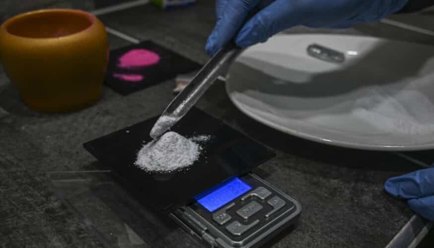 Desmantelado un laboratorio clandestino que producía cocaína para su distribución por toda España en vehículos caleteados