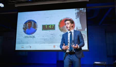 Dos españoles, de Málaga y Lugo, disputan la final a cuatro del Mundial de Oratoria en Buenos Aires