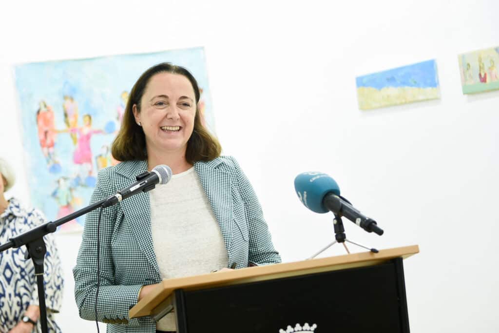El Ayuntamiento organiza en la Sala Barbadillo la exposición de las artistas alemanas Regina Staudt y Gertrud Harking con motivo del hermanamiento entre Málaga y Passau