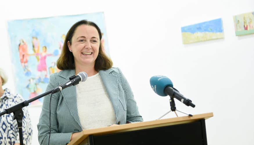El Ayuntamiento organiza en la Sala Barbadillo la exposición de las artistas alemanas Regina Staudt y Gertrud Harking con motivo del hermanamiento entre Málaga y Passau