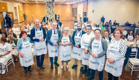 El libro ‘Saboreando recuerdos’ recopila recetas de personas usuarias del servicio de Ayuda a Domicilio de Málaga