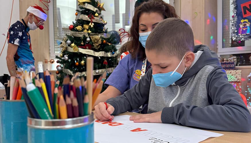 El teléfono de asistencia de oncología pediátrica 24 horas recibe más de 3.650 llamadas al año
