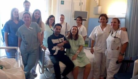 Nora, la primera bebé de 2025 en Málaga, nace en el Hospital Costa del Sol a las 01.09 horas
