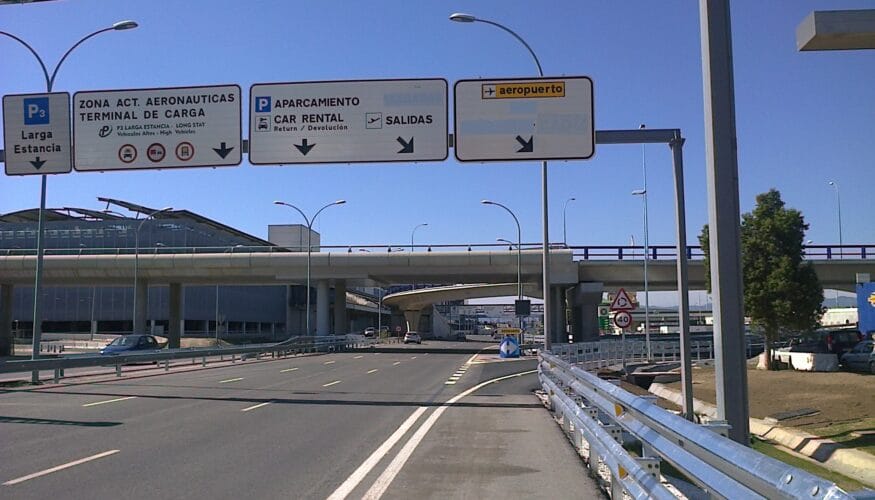 carretera acceso aeropuerto