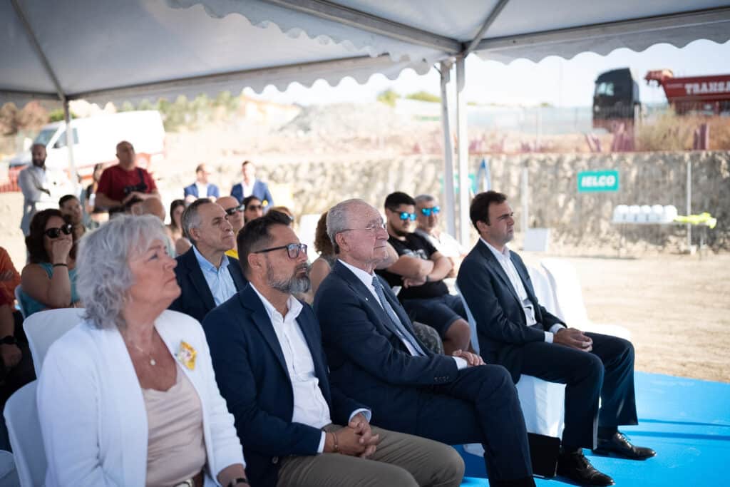 Colocación de la primera piedra de la promoción de 111 viviendas protegidas que esta entidad va a construir en el sector Sánchez Blanca (conocido como ‘Distrito Z’) de Málaga