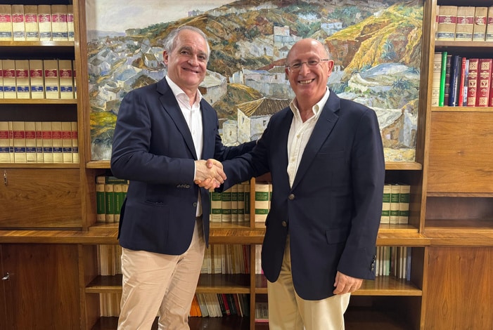 EL CACOF Y LA SEFIT SE ALÍAN PARA FOMENTAR EL USO DE LOS PRODUCTOS FITOTERÁPICOS Y MEJORAR LA FORMACIÓN DE LOS FARMACÉUTICOS ANDALUCES EN ESTE CAMPO PROFESIONAL