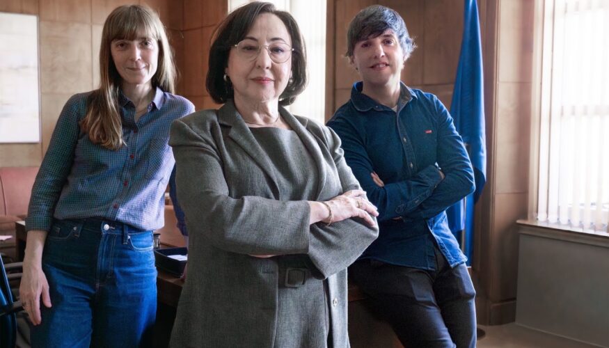 Carmen Machi se mete una vez más en la piel de la implacable inspectora de la Agencia Tributaria Sara Santano, uno de los personajes más icónicos de su larga carrera, que le ha valido galardones como el Fotogramas de plata, el premio Forqué, el Iris de la Academia de la Televisión, el premio del festival de cine de Almería (FICAL) y galardones internacionales como mejor actriz en la sección Panorama de Series Manía y en el Italian Global Series Festival, que se unen a los más de 40 premios que ha atesorado a lo largo de su carrera incluyendo un Goya, tres premios MAX de Teatro, dos Fotogramas de Plata, un Premio Ondas y la Biznaga de honor del Festival de Málaga, entre otros muchos. El inicio del rodaje coincide con el creciente éxito internacional de 'Celeste', tras su reciente estreno en Francia, en el canal francoalemán Arte, donde ha obtenido una gran repercusión, y en Argentina, donde acaba de llegar a la plataforma Flow con una excelente acogida. Sinopsis En la segunda temporada de 'Celeste', Carmen Machi se vuelve a meter en la piel de la inspectora Sara Santano, que retoma la inspección de un famoso futbolista que en su día consiguió evadir sus responsabilidades con el fisco. Sobre Diego San José Diego San José es el creador de 'Yakarta', ganadora del Premio Feroz a la mejor serie dramática, y de la trilogía 'Vota Juan', 'Vamos Juan' y 'Venga Juan', galardonadas con el Feroz a mejor comedia en 2021 y 2022. En cine ha escrito junto a Borja Cobeaga los guiones de películas como 'Pagafantas', 'No controles', '8 apellidos vascos', 'Fe de etarras' o 'Superlópez', por la que fueron nominados al Goya a mejor guion adaptado. En la actualidad, también prepara para Movistar Plus+ el documental 'El otro Chiquito'. Sobre Elena Trapé Galardonada con tres Biznagas en el Festival de Málaga (Mejor Película, Mejor Dirección y Mejor Guion) por 'Las Distancias', que también fue premiada como Mejor Película en los Gaudí, volvió a ganarse el reconocimiento de público y crítica en el certamen malagueño con su tercer largometraje 'Els Encantats', premiado con la Biznaga de Plata al Mejor Guion. Trapé posee una exitosa trayectoria como guionista y directora. Además, ha dirigido reconocidos títulos de ficción como 'Yakarta', 'Rapa', 'Élite', o 'Hit', entre otras producciones. Ficha técnica Creada por Diego San José Producción Ejecutiva: Fran Araújo (Movistar Plus+), Javier Méndez, Alejandro Flórez, Diego San José (100 Balas) Dirección: Elena Trapé Guion: Diego San José, Fernando Delgado-Hierro, Oriol Puig y Daniel Castro Dirección de Producción: Juan Miguel Hernández Dirección de fotografía: Álex García Martínez Diseño de producción: Marc Pou Dirección de arte: Alfonso Mancha Figurinista: Marta Murillo Arias Distribución Internacional: The Mediapro Studio Distribution