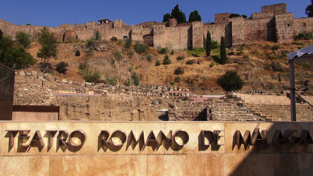 MÁLAGA: LA CIUDAD QUE LO TIENE TODO MÁLAGA: LA CIUDAD QUE LO TIENE TODO
