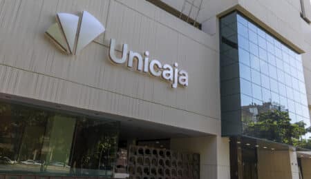 Unicaja avanza en la industrialización de su ingeniería de software con IA generativa y un ecosistema de partners Unicaja avanza en la industrialización de su ingeniería de software con IA generativa y un ecosistema de partners