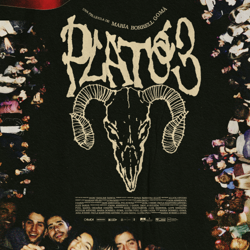 “PLATÓ 3”, DIRIGIDO POR MARIA BORRELL GOMÀ SE ESTRENA ESTE FIN DE SEMANA EN DOCS BARCELONA Esta es la premisa de PLATÓ 3, una interesante mirada sobre la juventud en el medio rural, dirigido por Maria Borrell Gomà, y que se presenta este fin de semana en el DOCS BARCELONA, dentro de la sección Docs&Cat. Encabezan la produccion FRACTAL y CANADA de la mano de Marc Guanyabens, Alba Barneda, Lope Serrano, Nicolás Méndez, Maria Borrell Gomà, Lluïsa Puig y Clara Badia, con la colaboración de la Pompeu Fraba. PLATÓ 3 transcurre en Puigverd de Lleida, localidad, situada en la comarca del Segriá. Los protagonistas de PLATÓ 3 son Albert Baldomà Batlle, Maria Borrell Gomà, Enric Bosch Barrufet, Dennis Queralt Miró, Miquel Bosch Morales, Gemma Reñé Herrera, Lídia Serrat Simó, Gerard Herrera Farreres, Laura Pich Bautista, Joan Casals Gallart, Carles Bosch Morales, Marina Rodrigo Simó, Guillem Andrés Llobera y Marc Andrés Llobera Tenemos entrevistas disponibles, si estás interesado ponte en contacto con nosotros. Link disponible SINOPSIS En un rincón de un pueblo fronterizo de la llanura de Lleida, se levantaba el pub Plató 3. Años después de su cierre, un grupo de jóvenes decide reunirse en una vieja cooperativa de fruta para ensayar una obra de teatro sobre las mejores noches de su vida. Lo que no saben es que, en esas noches, había viejas sombras con las que tendrán que reencontrarse. NOTAS DE LA DIRECTORA “No sé responder si este grupo de amigos merecemos una película. Nadie me lo ha preguntado, pero por si acaso me adelanto: no lo sé. Tampoco sé quién se la merece, una película. Si hay historias más importantes que otras, si hay amigos que merecen trascender, si hay batallitas que merecen ser guardadas en un cajón de un cine o que la gente hable de ellas al salir de una proyección. Tampoco sé si alguien, al ver esta película, pensará en los suyos, de amigos. Me gustaría. De hecho, me emocionaría mucho que alguien pensara en ellos. Supongo que haces una película de tus amigos para que la gente los quiera y la única manera que he encontrado yo para que eso pase es que, en esta historia, todo el mundo encuentre algo que le recuerde a las suyas; de noches, de amigos, de batallas. Eso me parece importante y eso sí que me parece que merece explicarse. En una película o en una sobremesa de una cena entre semana con aquella brigada de los veintipico con quienes os emborrachabais de vez en cuando. Y que todo os lo sabíais; las veces que habíais cogido el coche pasando por caminos sin controles, las novias y los amantes de los veranos, las pipas y bancos del día siguiente. Eso es importante porque es bonito. Y no me pondré categórica en nada más en mi vida, pero en la belleza de esa brigada, de la mía, la tuya y vuestra y la suya también; en esa brigada sí que confío todo. Así que, cuando salgáis del cine, no sé si pensaréis que nos lo hemos merecido. Pero valdrá la pena si, por un momento, habéis sentido que salíais de fiesta con nosotros una noche en el Plató 3”. NOTA DE LAS PRODUCTORAS “Cuando vimos las primeras escenas de Plató 3 nos quedamos con la piel erizada y la boca abierta. Era como ver a los jóvenes de Alcarràs haciendo teatro: había algo profundamente auténtico y genuino en el retrato de aquellos personajes. El proyecto nació en el marco de la Universitat Pompeu Fabra, y desde CANADA y Fractal Films decidimos apostar por él y por el enorme talento que había detrás. María Borrell, con el inquebrantable apoyo de Lluïsa Puig y Clara Badia, ha construido, con mucho trabajo y paciencia, una película que nos habla de la importancia de tener espacios donde reunirnos y pasárnoslo bien. Plató 3 es una reivindicación de la fiesta como elemento esencial de socialización, pero, sobre todo, una carta de amor a todos los grupos de amigos”. SOBRE MARIA BORRELL GOMÀ Originaria de Puigverd de Lleida, se graduó en Comunicación Audiovisual en la UPF de Barcelona y se formó en teatro en instituciones como el Aula de Teatre de Lleida. Trabajó en el departamento de producción de ‘Alcarràs’, de Carla Simón. Actualmente trabaja en el departamento de redacción del programa de 3Cat y Minoria Absoluta ‘Està Passant. PLATÓ 3 es una produccion de FRACTAL y CANADA con la participación de 3Cat, ICAA, Diputació de Lleida y Universitat Pompeu Fabra. En breve os iremos informando de los nuevos pasos de PLATÓ 3 SOBRE FRACTAL FRACTAL es una productora audiovisual de documental y ficción con vocación de impacto social, centrada en proyectos que abordan realidades contemporáneas desde una mirada autoral. Su primer largometraje documental, ‘Classe Valenta’ (Víctor Alonso-Berbel, 2016), se estrenó en el DocsBarcelona (2016), donde inició su recorrido en festivales. El proyecto obtuvo el premio Abycine WIP (2016) y fue nominado a los X Premios Gaudí (2018). En cortometraje, ‘L'estrany’ (Oriol Guanyabens, 2020) también fue nominado a los Premios Gaudí (2021), además de participar en numerosos festivales nacionales e internacionales. En 2025, FRACTAL estrena ‘Grup natural’ (Nina Solà Carbonell, 2025), Premio del Jurado en la sección Docs&CAT del DocsBarcelona (2025). En 2026 presenta tres nuevos documentales en el mismo festival: ‘Plató 3’ (Maria Borrell, 2026), ‘Guía paranormal de la Costa Brava’ (Ferran Romeu, 2026) y ‘Promesas y accidentes’ (Àlex Sardà, 2026), todos ellos en el DocsBarcelona (2026). SOBRE CANADA CANADA es una productora audiovisual con sede en Barcelona, Londres y Los Ángeles, con reconocimiento internacional en la producción de spots publicitarios y videoclips para artistas como Rosalía, Dua Lipa o Travis Scott. Con un fuerte compromiso con la producción de ficción, han producido los largometrajes ‘Amor eterno’, de Marçal Forés, y ‘¡Corten!’, de Marc Ferrer, el documental ‘Diosa’, de Cyprien Clément-Delmas y los cortometrajes ‘Into Thin Air’, de Marc Oller y ‘The Following Year’, de Miguel Campaña. Su cortometraje ‘El Príncipe’, dirigido por Àlex Sardà y coproducido con 15L Films, fue galardonado con el Premio Gaudí y el premio al mejor cortometraje en la Seminci. Además, actualmente desarrolla varios proyectos de ficción, entre los que destacan los largometrajes ‘Canto jo i la muntanya balla’, de Nicolás Méndez; ‘Lídia de Cadaqués’, de Nur Casadevall; y ‘Adiós, amor’, de Zaida Carmona.