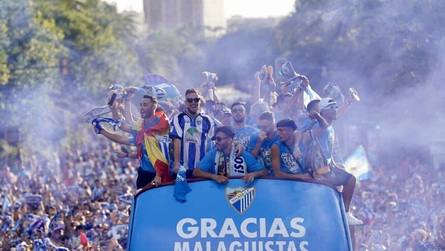 El Málaga celebra su ascenso a Primera con una gran rúa este lunes: estos son los horarios y el recorrido completo