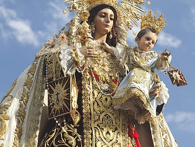 Málaga capital se echa a la calle para vivir la Virgen del Carmen 2026
