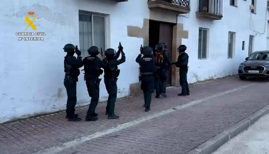 Desarticulado un grupo criminal que manipulaba la obtención de permisos de residencia y trabajo a cambio de dinero