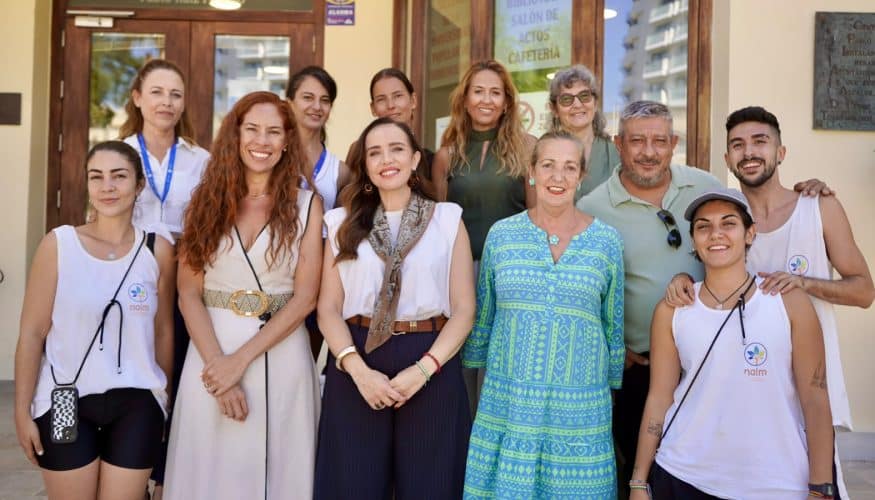Menores de Torremolinos participan en el concurso de dibujo “Tu día Perfecto” en el marco de las escuelas de verano de la Junta