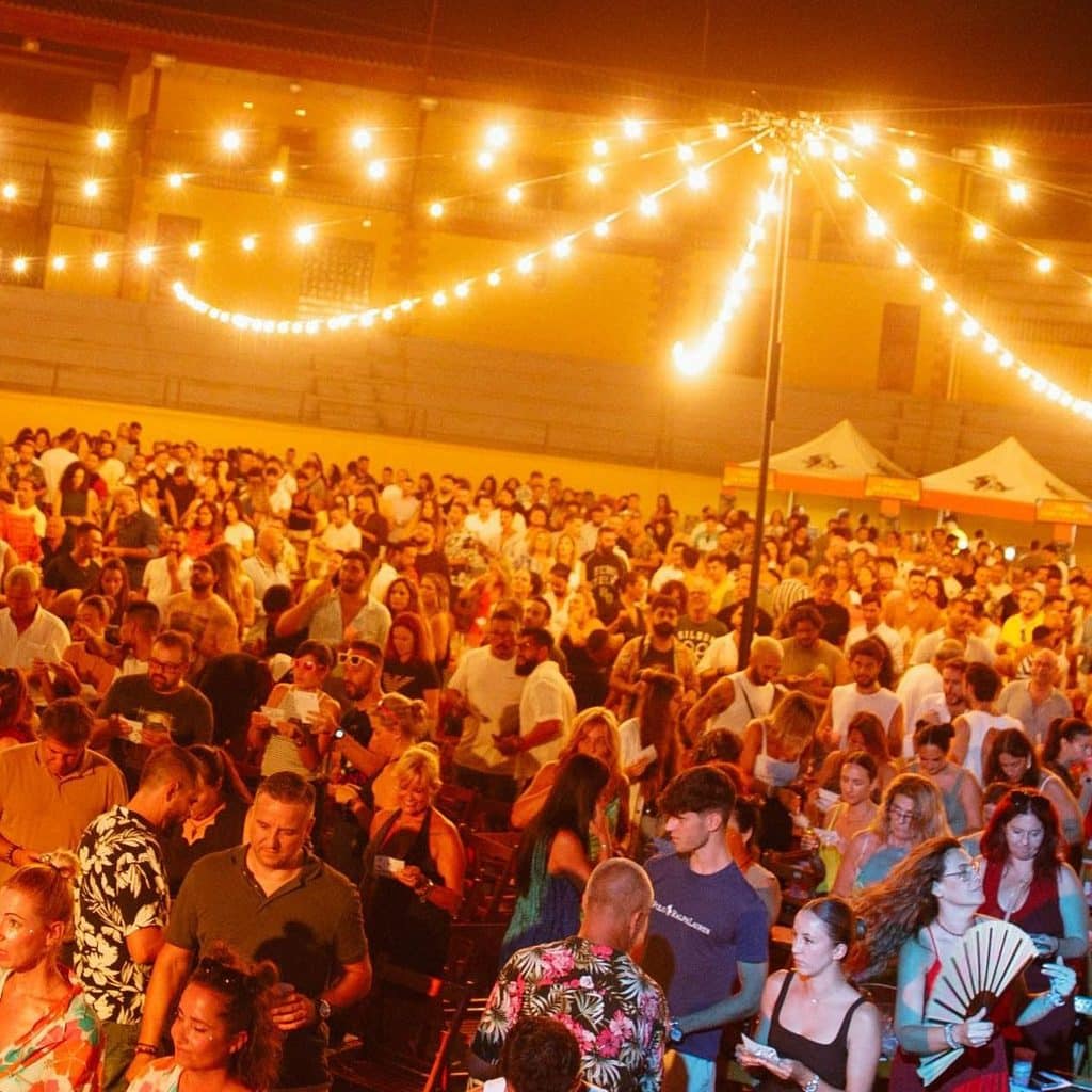 Torremolinos convierte Plaza Paraíso en una piazza italiana para despedir agosto entre gastronomía, música y espectáculo 