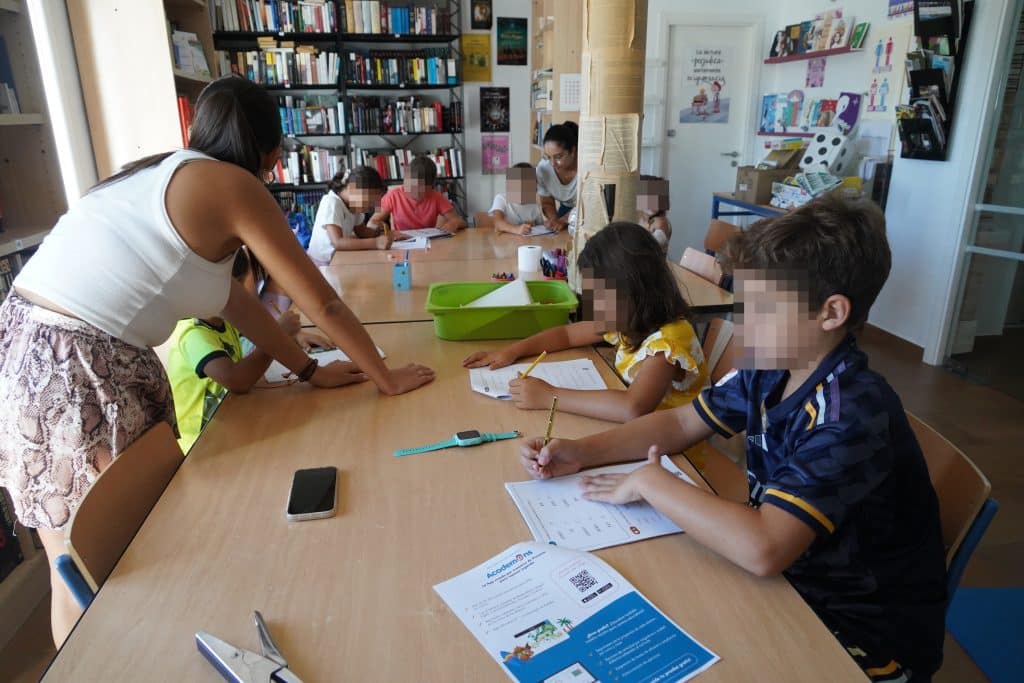 BENALAURÍA IMPARTE UN TALLER DE CREATIVIDAD Y ARTE