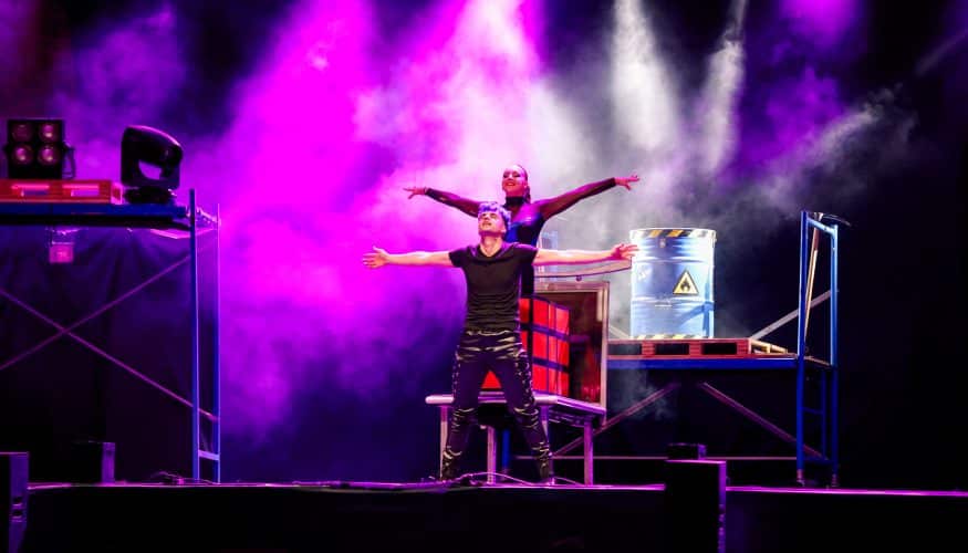 LA MAGIA LLEGA POR PRIMERA VEZ A MARENOSTRUM FUENGIROLA CON EL MAGO ORBIT