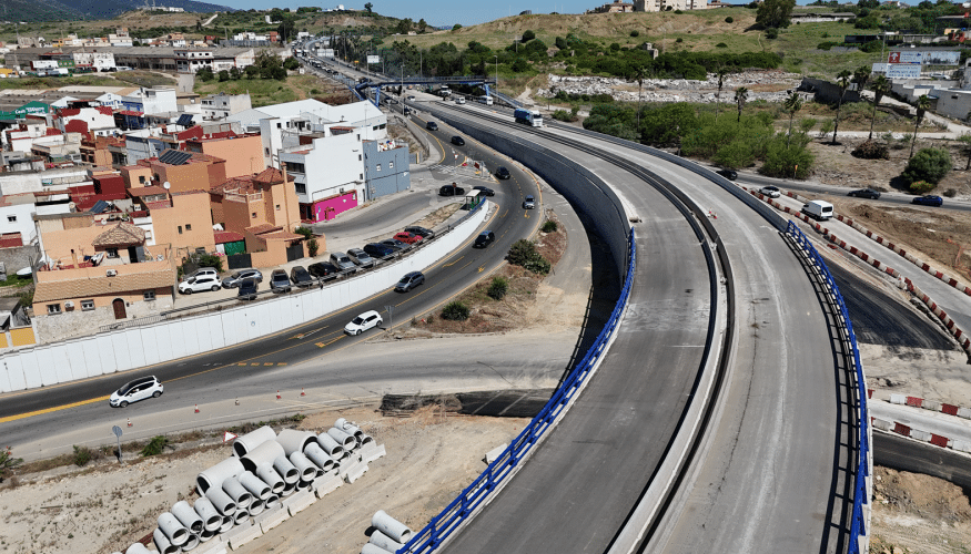 Transportes pone en servicio 8,2 km del Acceso Sur al Puerto Bahía de Algeciras tras invertir más de 43 millones de euros