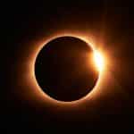 Cómo saber si el eclipse te ha dañado los ojos: los síntomas que no debes ignorar