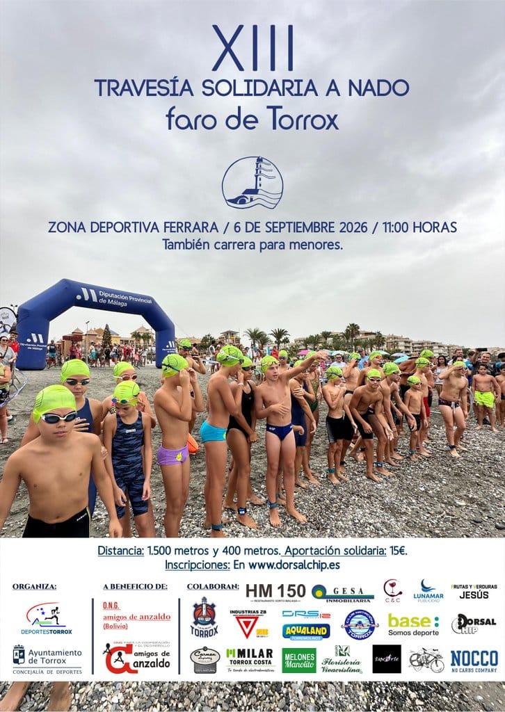 La XIII Travesía Solidaria a Nado Faro de Torrox se celebra este domingo a beneficio de la asociación Amigos de Anzaldo