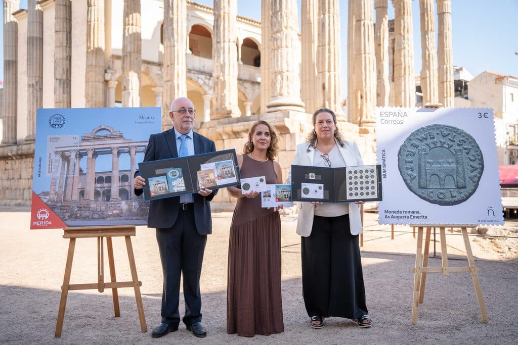Correos presenta los sellos dedicados a “64 EXFILNA 2026. Mérida. Templo de Diana” y a la “Moneda romana As Augusta Emerita”