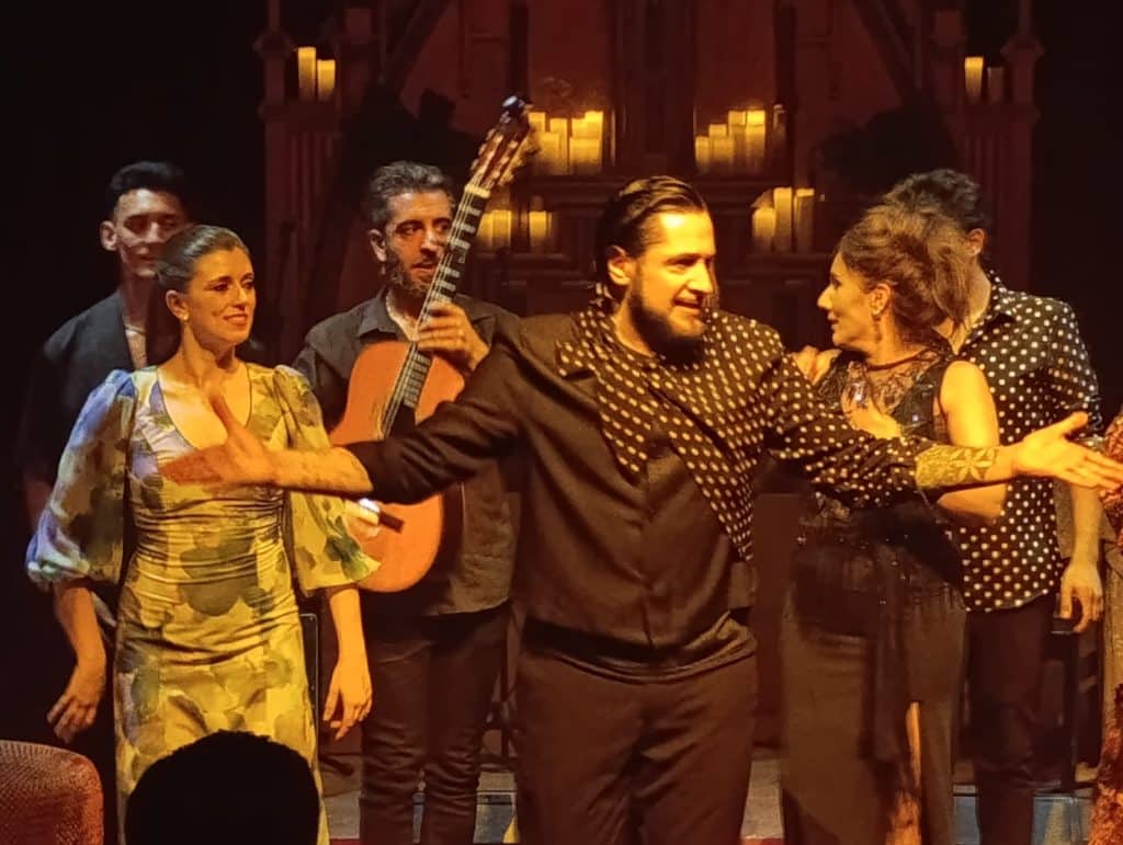 RAFAEL AMARGO VUELVE A LOS ESCENARIOS TRES DÍAS DESPUÉS DE DESPEDIR A SU PADRE: «TODAVÍA NO ME CREO QUE NO ESTÉ AQUÍ CONMIGO»