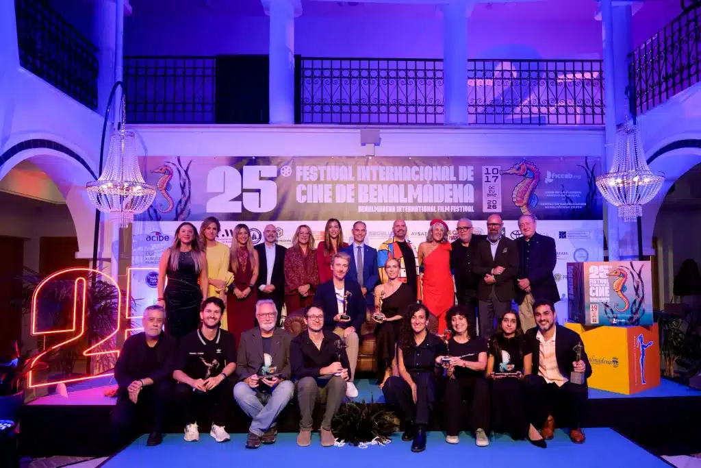 Kira Miró y Víctor Clavijo clausuran el 25º Festival de Benalmádena: “Esta profesión es como navegar por el océano”